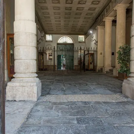 Il Cappello Di Giulietta Konukevi